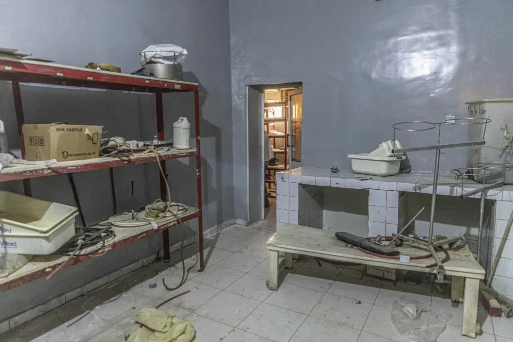 Kirurgisk avdeling før rehabiliteringen vi gjorde av sykehuset i Zalingei. Foto: Juan Carlos Tomasi