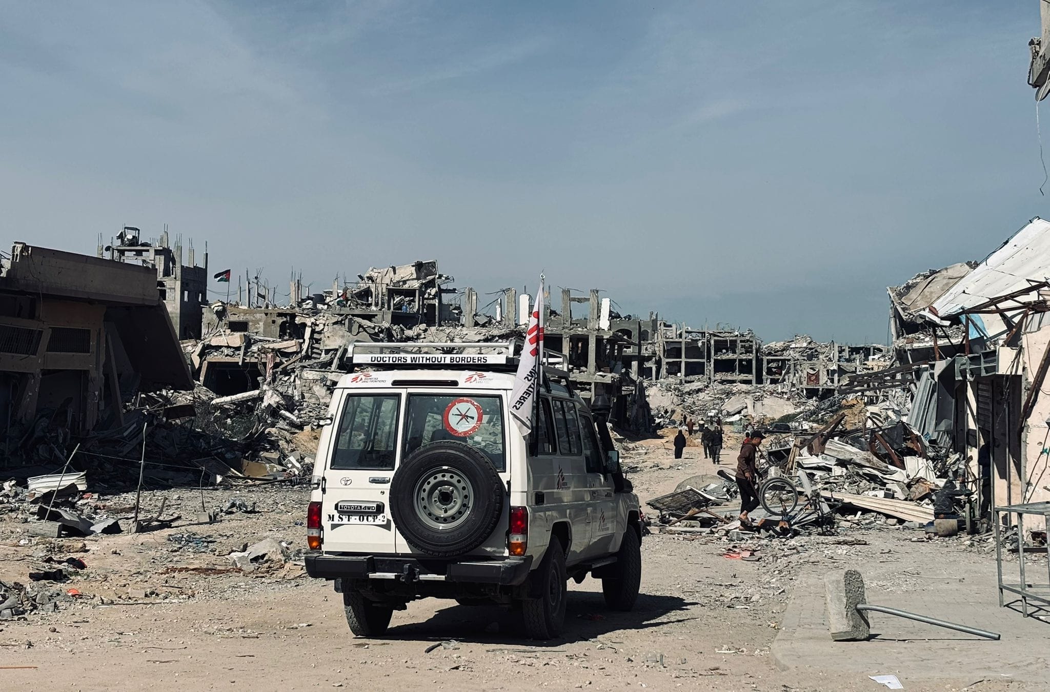 Leger Uten Grenser-bil i ubombet miljø i Gaza.